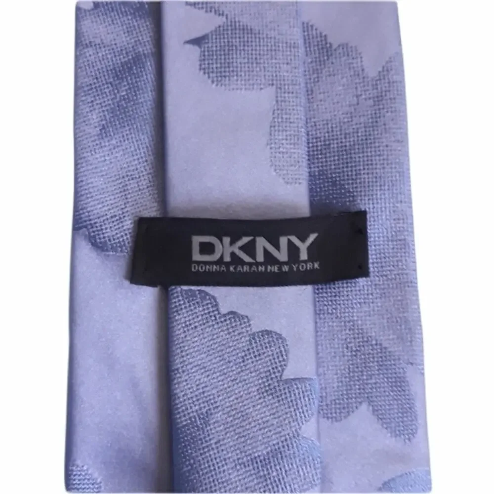 DKNY Blue Lavender Floral 100% Silk Tie